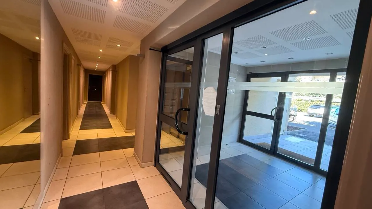 appartement 3 pièces à Fréjus (83600) — photo 3