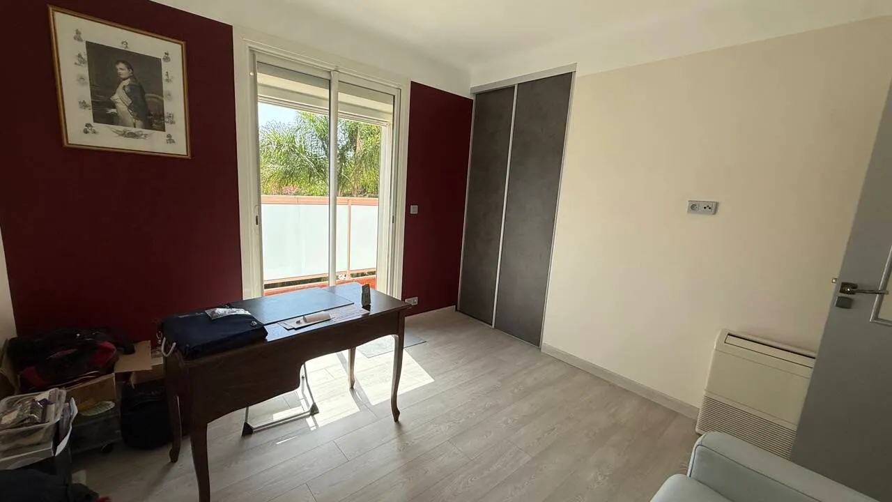 appartement villa 4 pièces à Garde (83130) — photo 4