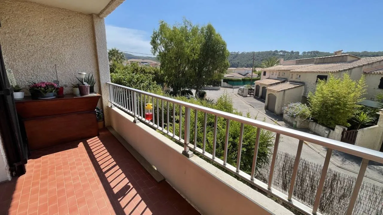appartement 2 pièces à Saint-Cyr-sur-Mer (83270) — photo 4
