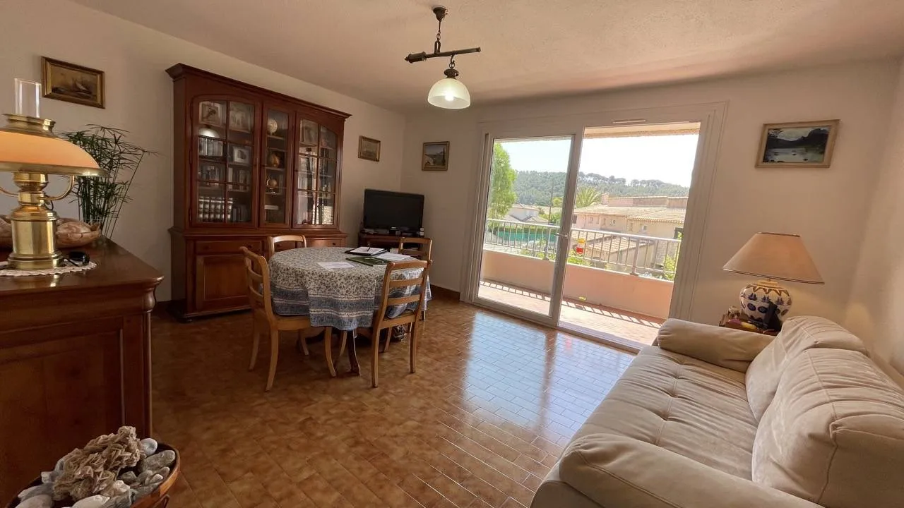 appartement 2 pièces à Saint-Cyr-sur-Mer (83270) — photo 5