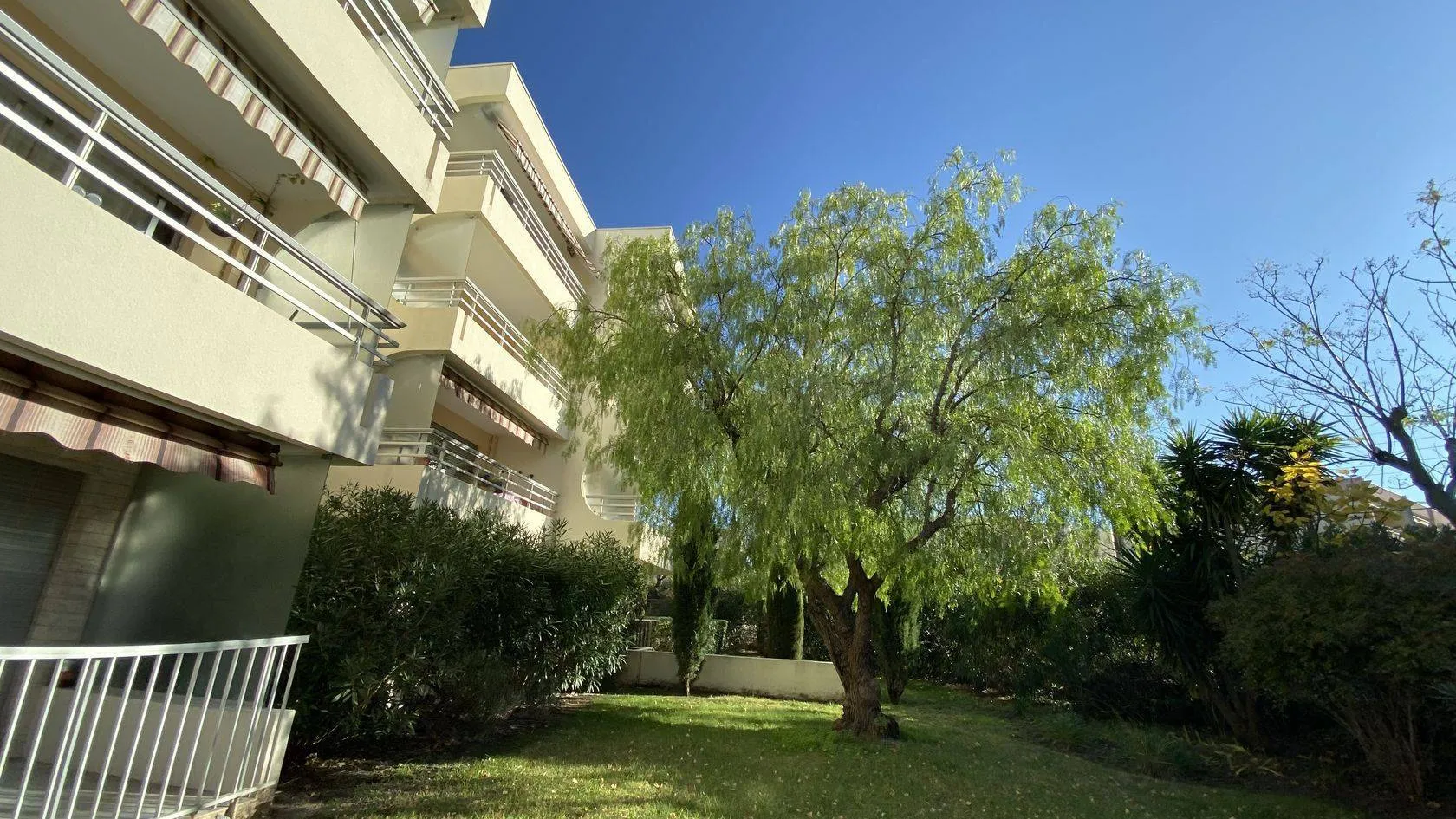appartement 1 pièce à Fréjus (83600) — photo 3