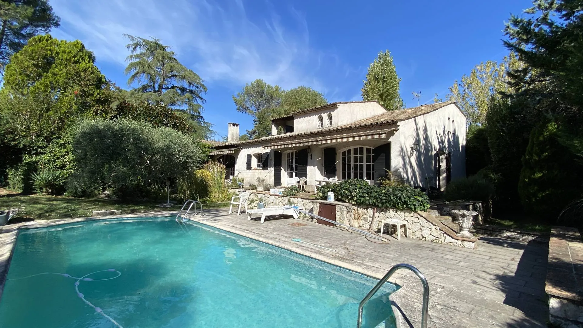maison 5 pièces à Roquefort-les-Pins (06330) — photo 3