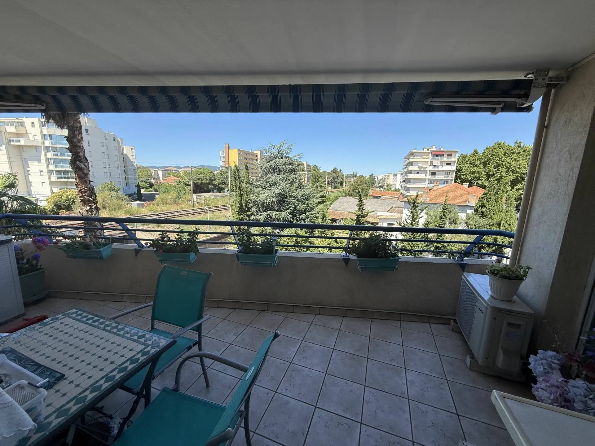 appartement 3 pièces à Fréjus (83600) — photo 2