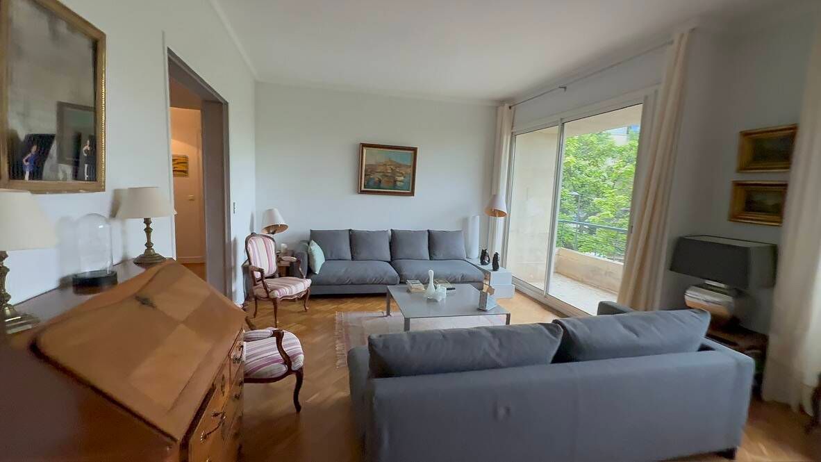 appartement 6 pièces à Marseille (13008) — photo 2