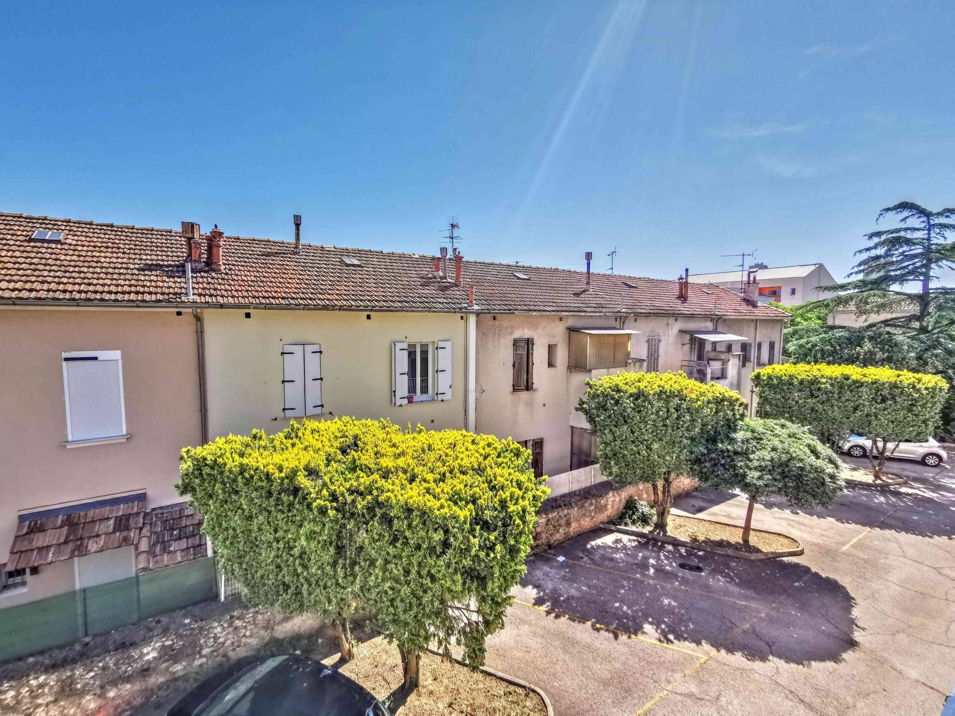 appartement 3 pièces à Toulon (83100) — photo 2
