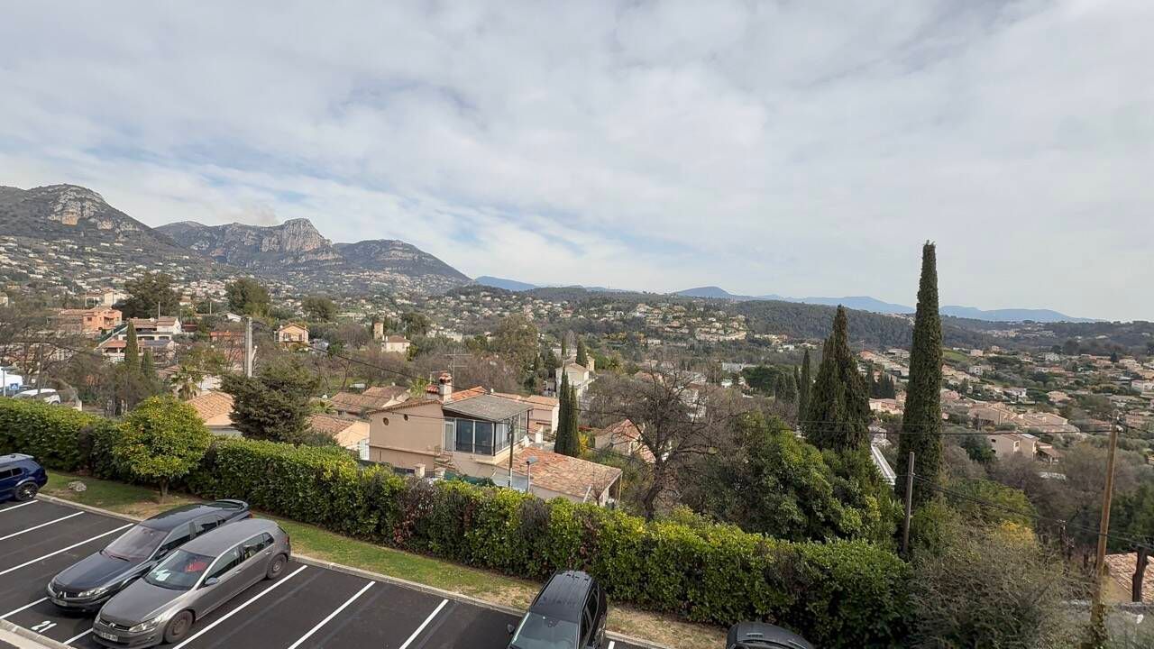 Viager Occupé - Appartement F3 + Pk à Vence 06140 - Femme de 81 ans