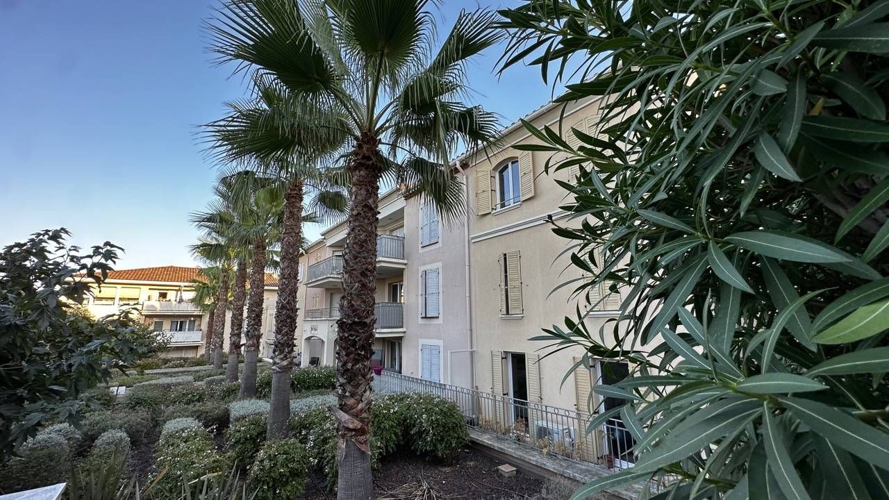 Viager LIBRE par perception de loyers Appt F3 + PK à Puget sur Argens