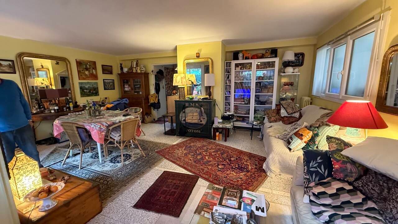 Viager occupé sur H de 80ans à Toulon - Appt F3 (62m²)
