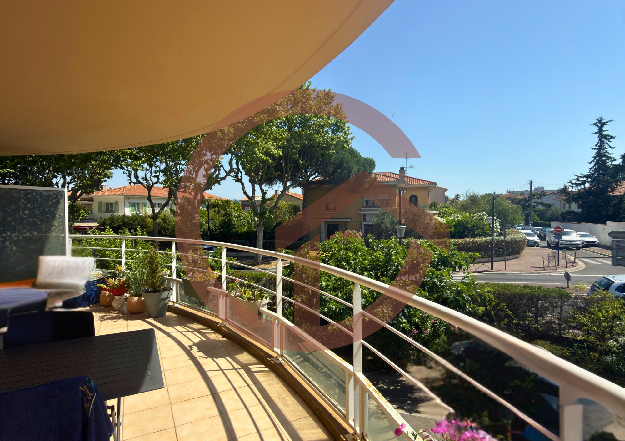 Exclusivité   viager occupé fréjus base nature   3 pièces av