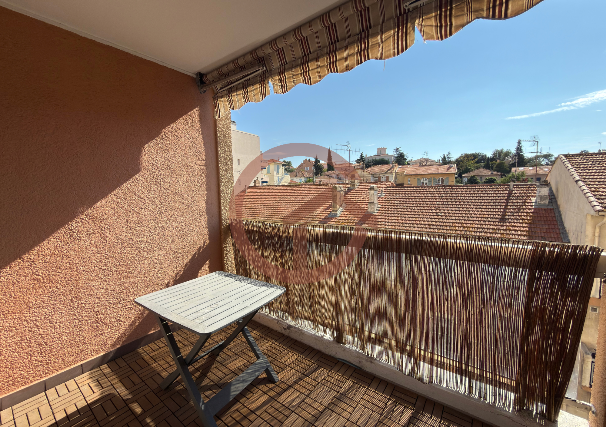 Vente à terme libre   saint-raphaël centre-ville   2 pièces