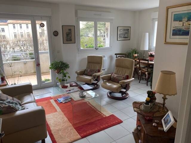 Appartement f3 avec Parking et Caves 04000 Dignes Les Bains Viager Occupé 85 et 87 ans