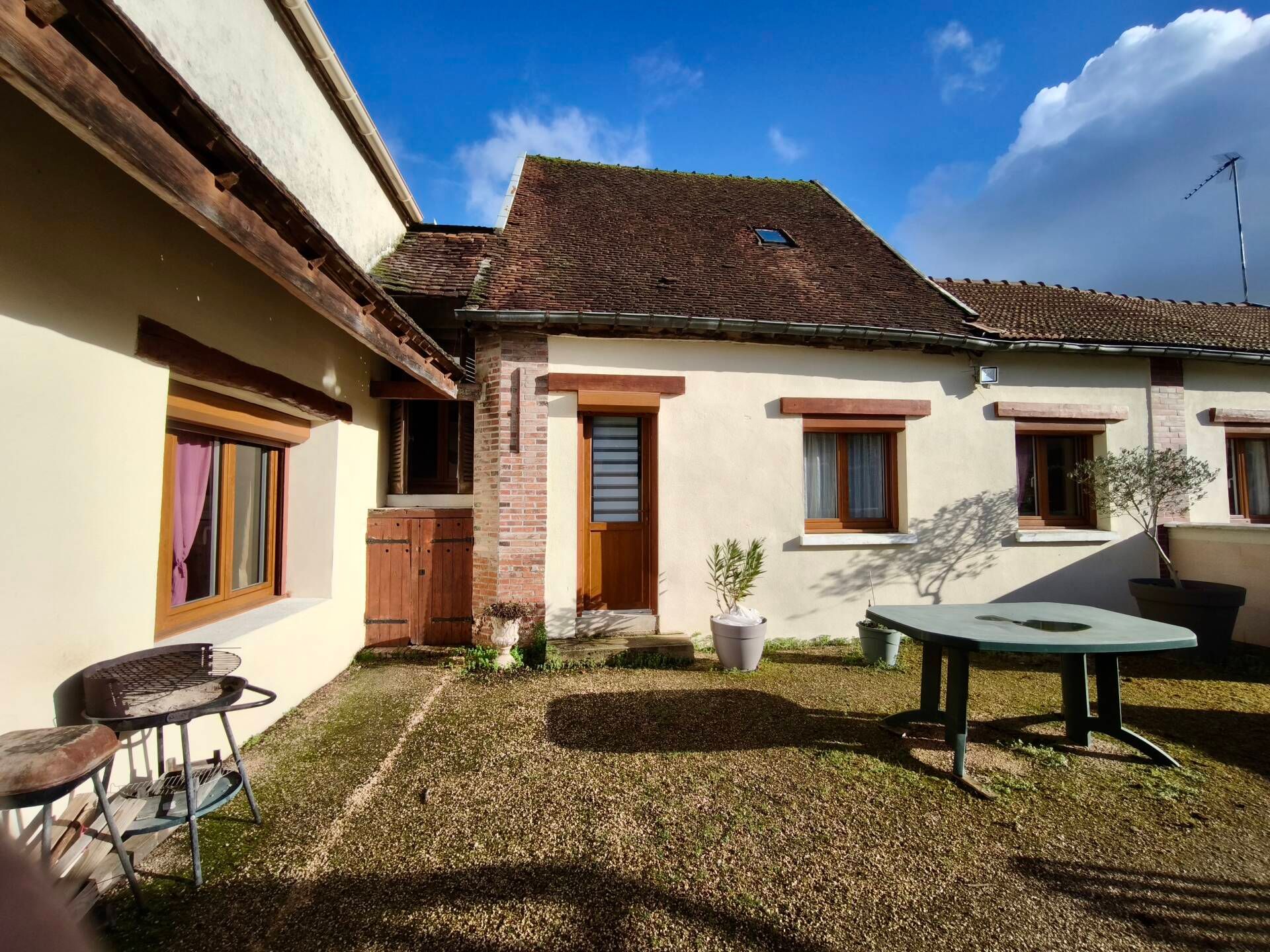 Maison en viager occupé à Saudoy