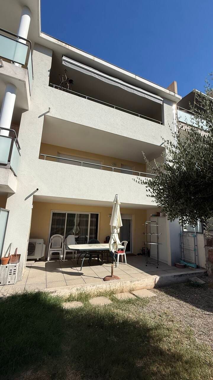 Viager occupé Appt F3 + Garage à Fréjus 83600 sur H75 ans et F73ans