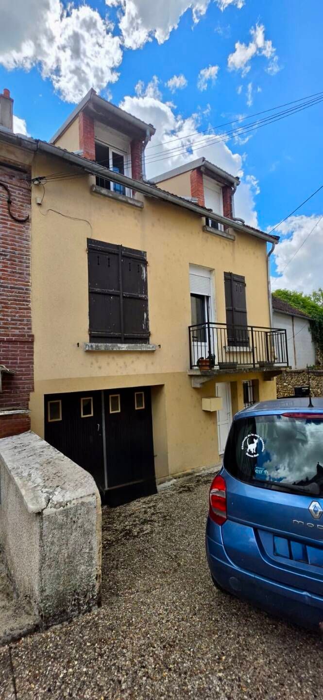 maison 4 pièces à Saint-Julien-du-Sault (89330)